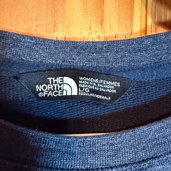 The North Face Men's Dark Blue Crewneck Sweater - Picture 2 of 8